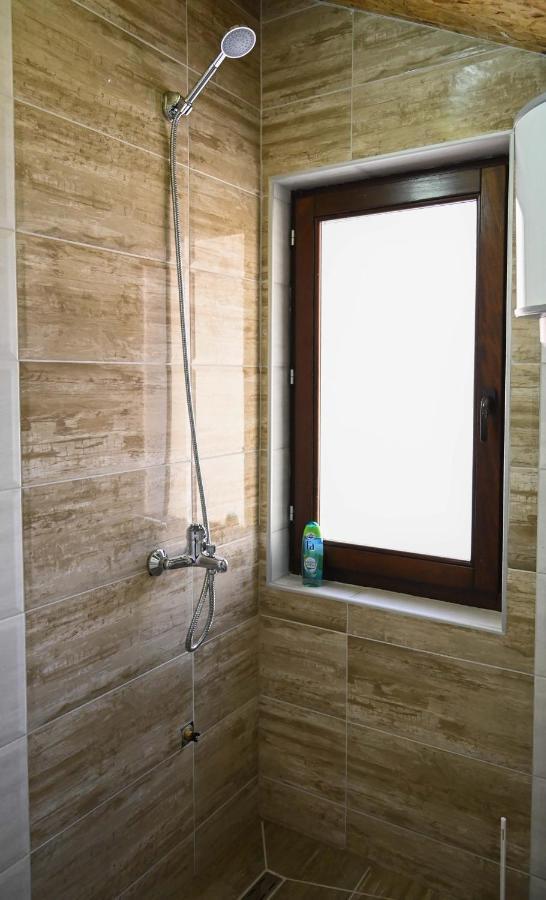 Elem Apartmani Skver トゥズラ エクステリア 写真
