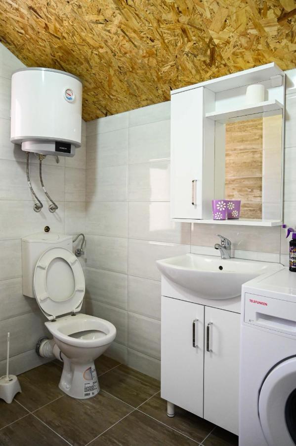 Elem Apartmani Skver トゥズラ エクステリア 写真