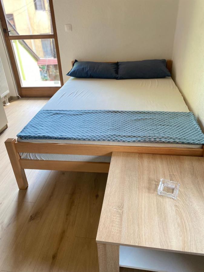 Elem Apartmani Skver トゥズラ エクステリア 写真